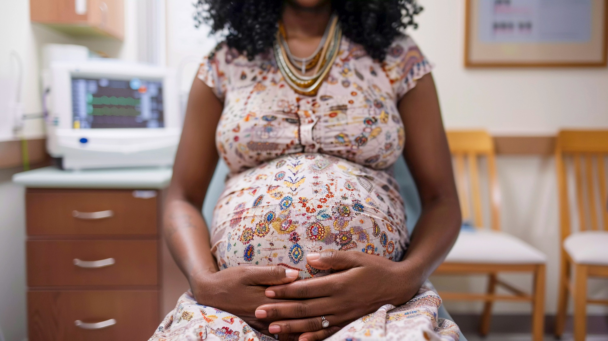 10 Ways to Support Your Surrogate